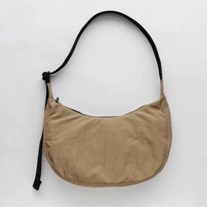 Baggu medium crescent bag - NWT!